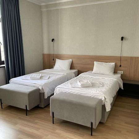 Hotel Issyk Ata Retreat Gorno-Serafimovka Exterior foto